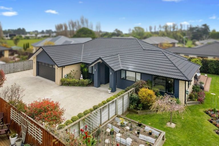 Photo of property in 6 Moy Place, Otaki, 5512