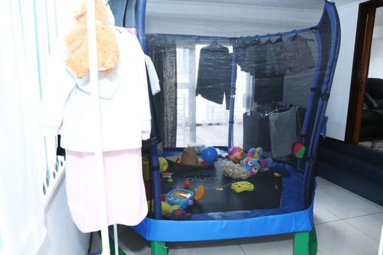 Photo of property in 6 Bettina Place, Manurewa, Auckland, 2102