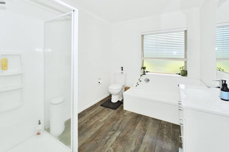 Photo of property in 8a Cannell Farm Drive, Te Puke, 3119