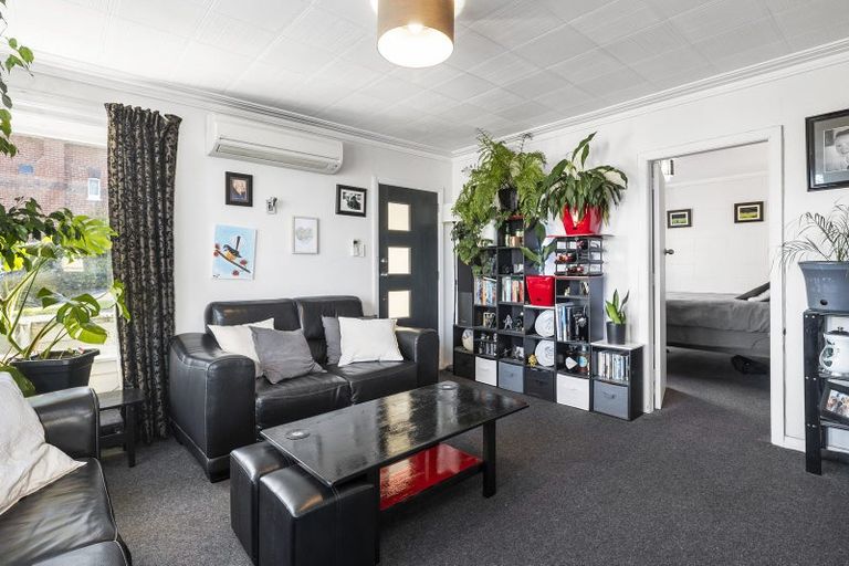 Photo of property in 66c Elm Row, Dunedin Central, Dunedin, 9016