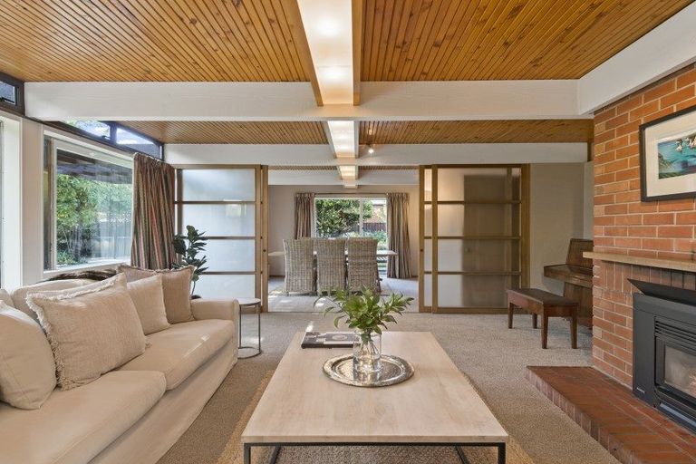 Photo of property in 268 Yaldhurst Road, Avonhead, Christchurch, 8042