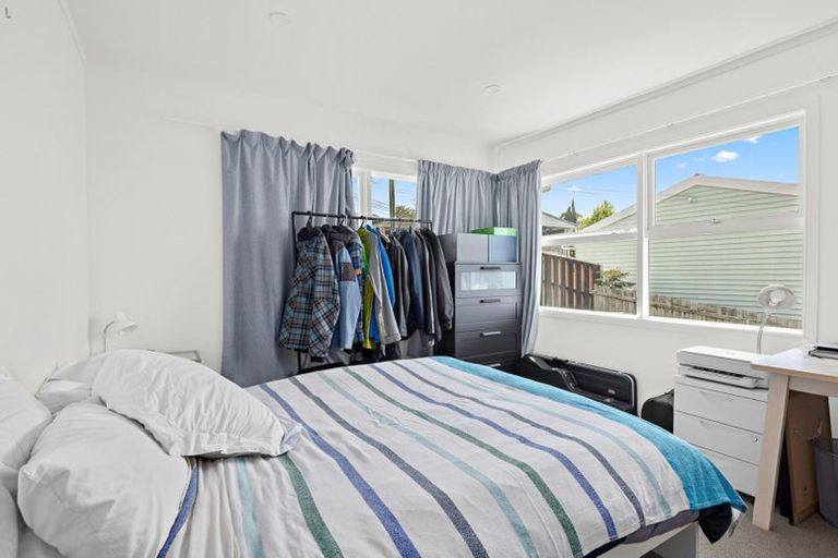 Photo of property in 14 Hythe Terrace, Mairangi Bay, Auckland, 0630