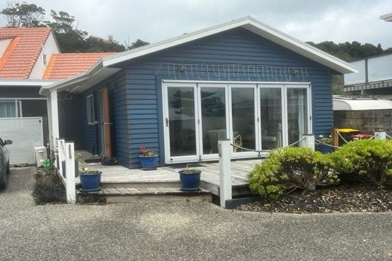 Photo of property in 48 The Esplanade, Eastern Beach, Auckland, 2012