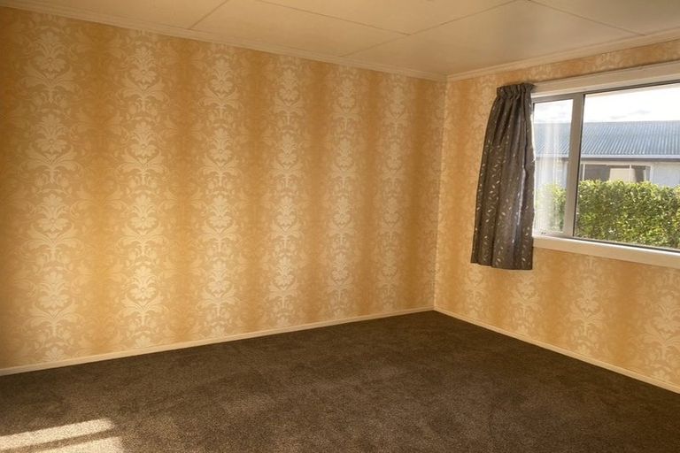 Photo of property in 69 Kakapo Street, Waikiwi, Invercargill, 9810