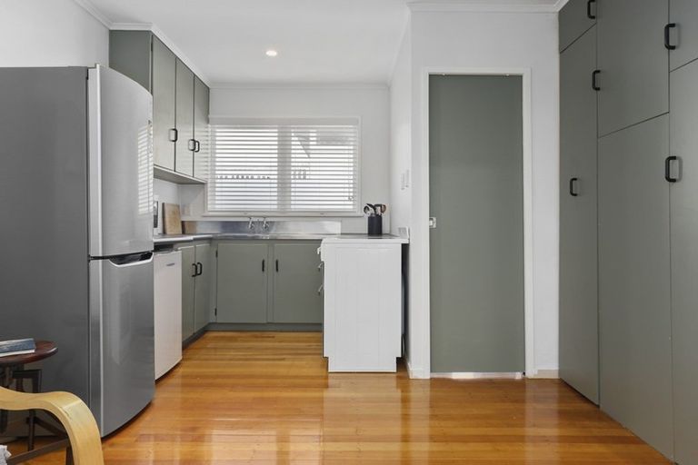 Photo of property in 2/57 Church Road, Mangere Bridge, Auckland, 2022