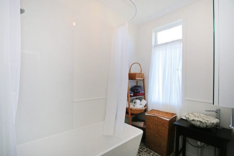 Photo of property in 357 Ketemarae Road, Hawera, 4675