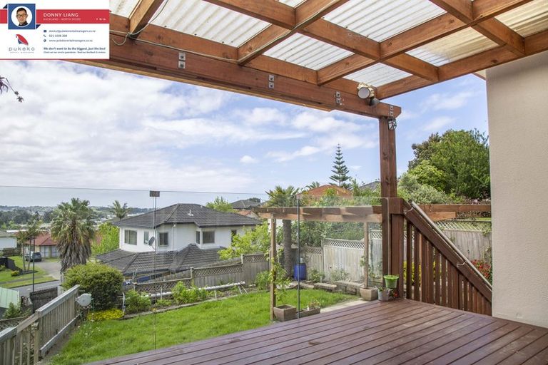 Photo of property in 6 Canary Place, Unsworth Heights, Auckland, 0632