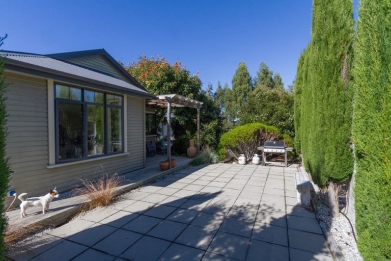 Photo of property in 1044 Lake Hawea-albert, Albert Town, Wanaka, 9382