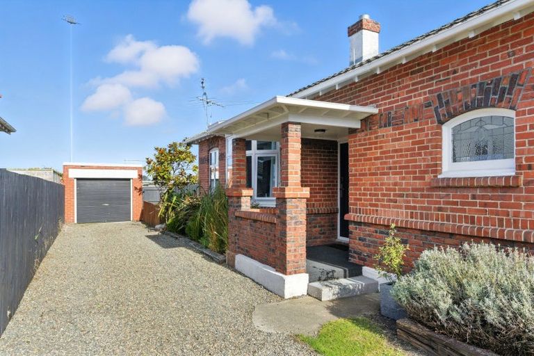 Photo of property in 253 Macandrew Road, Forbury, Dunedin, 9012