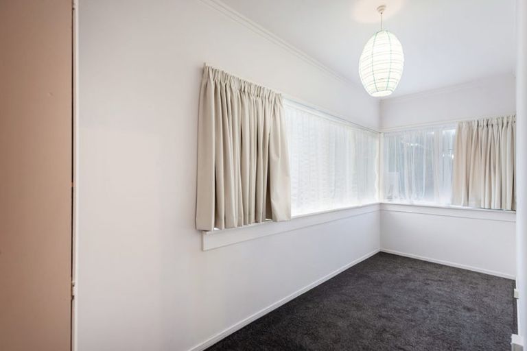Photo of property in 2/13 Hart Road, Hauraki, Auckland, 0622