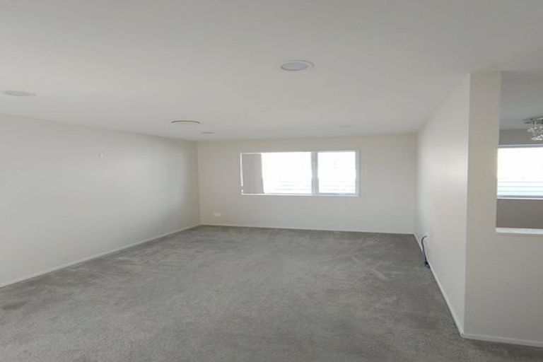 Photo of property in 75 Rosewell Crescent, Flat Bush, Auckland, 2019