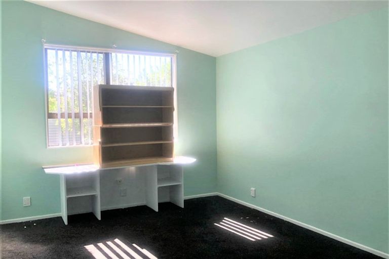 Photo of property in 12 Easton Street, Foxton, 4814