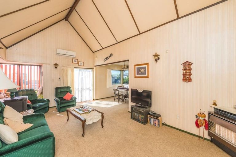Photo of property in 9 Kawatiri Avenue, Gonville, Whanganui, 4501