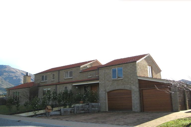 Photo of property in 36 Stonebrook Drive, Wanaka, 9305