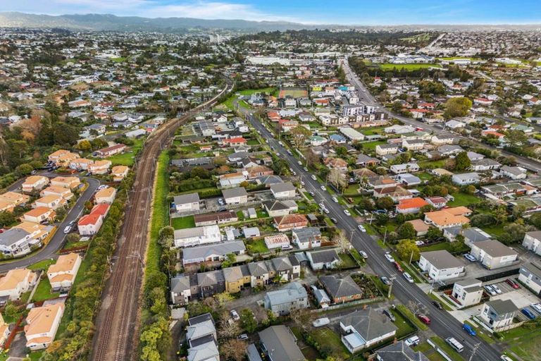 Photo of property in 50a Arawa Street, New Lynn, Auckland, 0600