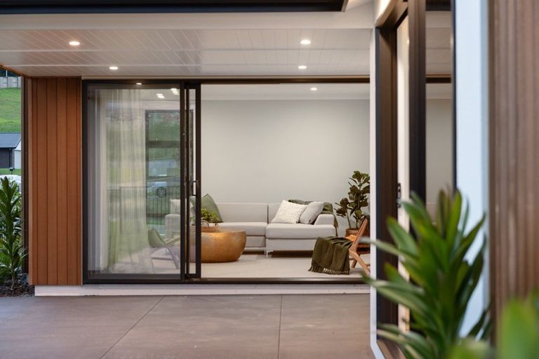 Photo of property in 129 Whakaturou Crescent, Pyes Pa, Tauranga, 3112