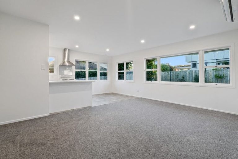 Photo of property in 47 Grande Vue Road, Hillpark, Auckland, 2102