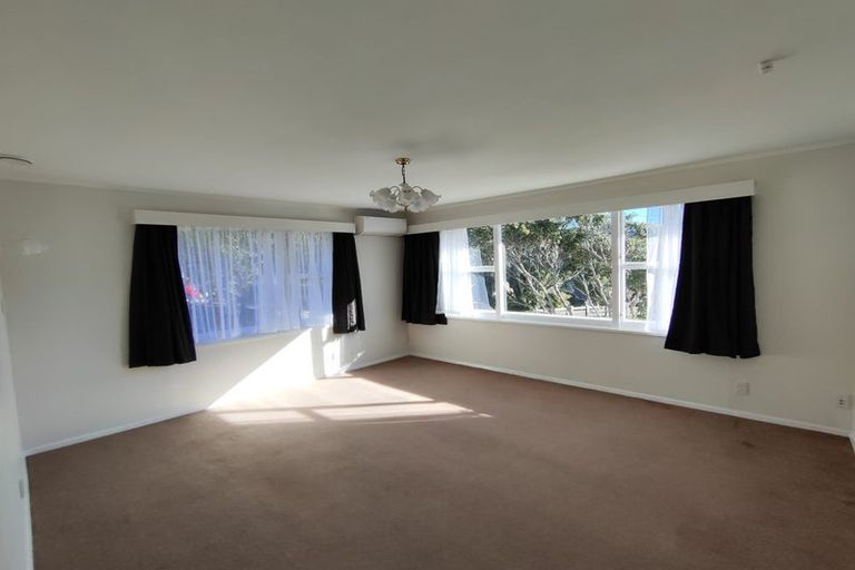 Photo of property in 2/97 Cockayne Road, Khandallah, Wellington, 6035
