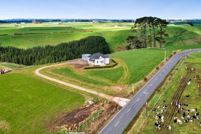 Photo of property in 5317 Mountain Road, Eltham, 4398