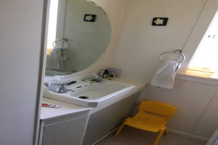 Photo of property in 26 Nigel Road, Browns Bay, Auckland, 0630