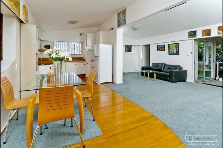 Photo of property in 124 Aeroview Drive, Beach Haven, Auckland, 0626