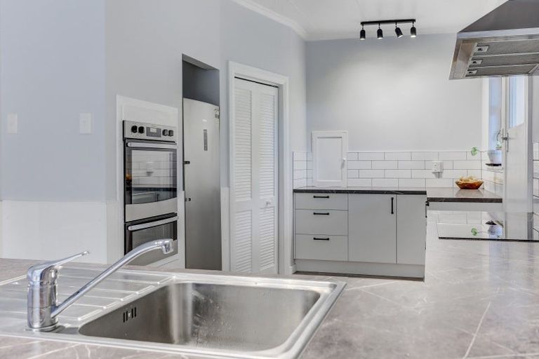 Photo of property in 207 Roberts Avenue, Aramoho, Whanganui, 4584