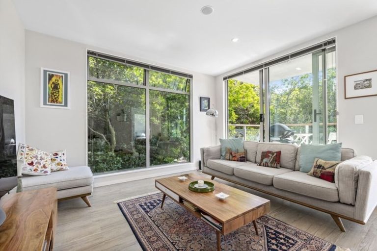 Photo of property in Norfolk Apartments, 307/19 Bute Road, Browns Bay, Auckland, 0630