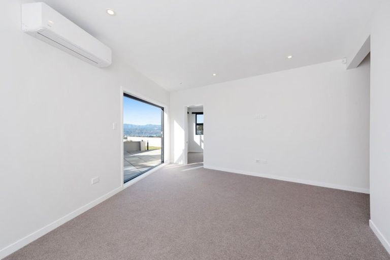 Photo of property in 4/25 Thane Road, Roseneath, Wellington, 6011