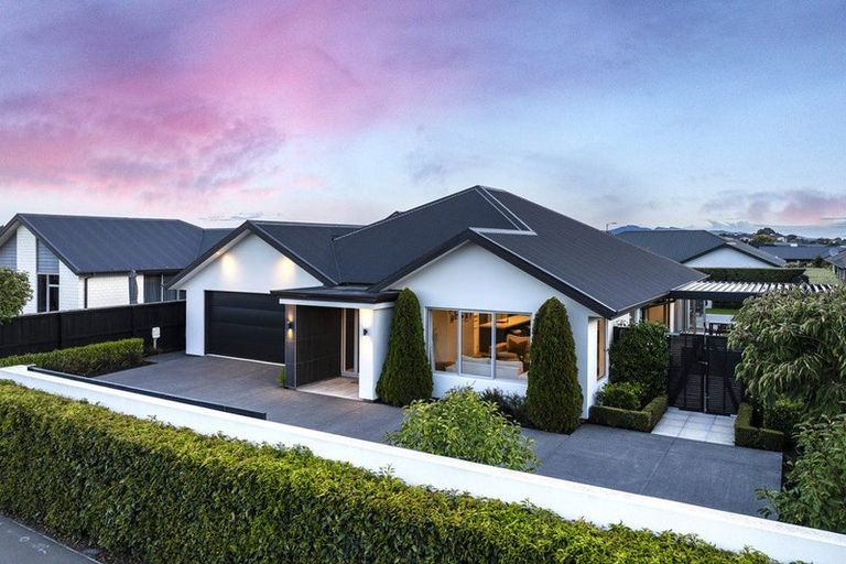 Photo of property in 135 Styx Mill Road, Casebrook, Christchurch, 8051