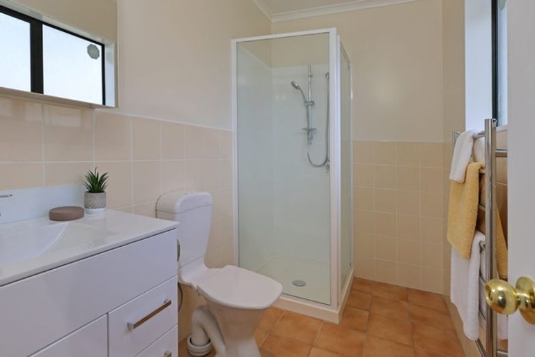 Photo of property in 23 Greenberry Drive, Ranui, Auckland, 0612