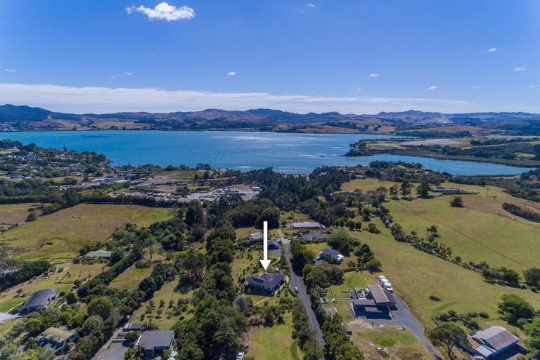 Photo of property in 104 Turvey Road, Mangonui, 0420