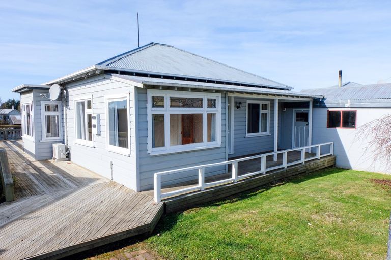 Photo of property in 35 Mersey Street, South Hill, Oamaru, 9400