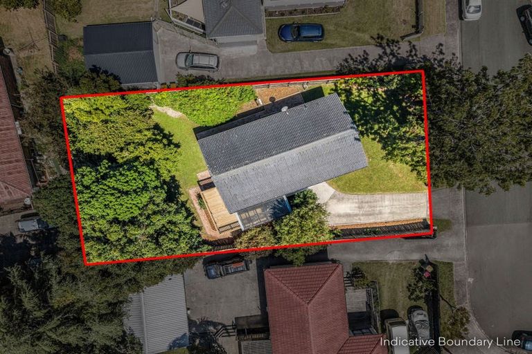 Photo of property in 7 Panzic Place, Glen Eden, Auckland, 0602