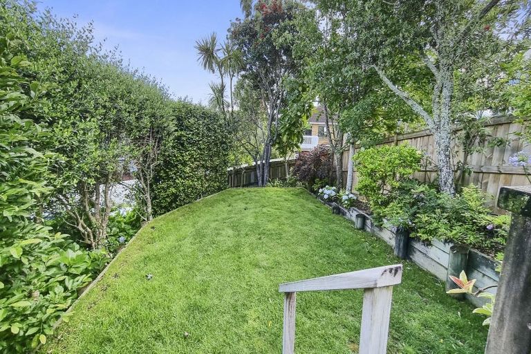 Photo of property in 2/51 Nigel Road, Browns Bay, Auckland, 0630