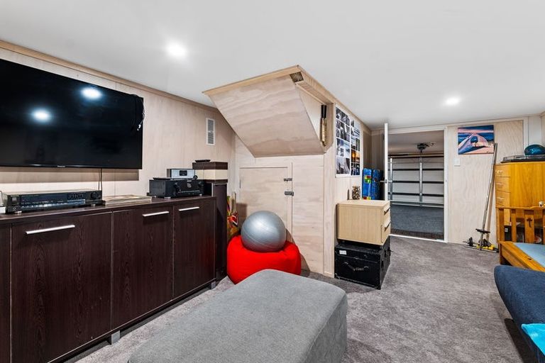 Photo of property in 482 Devon Street East, Strandon, New Plymouth, 4312