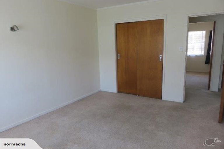 Photo of property in 3/20 Parkhill Road, Mellons Bay, Auckland, 2014