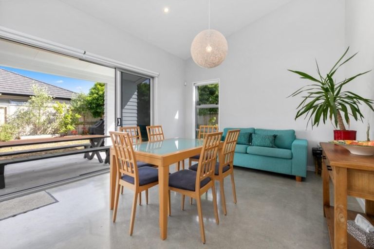 Photo of property in 143 The Boulevard, Papamoa Beach, Papamoa, 3118