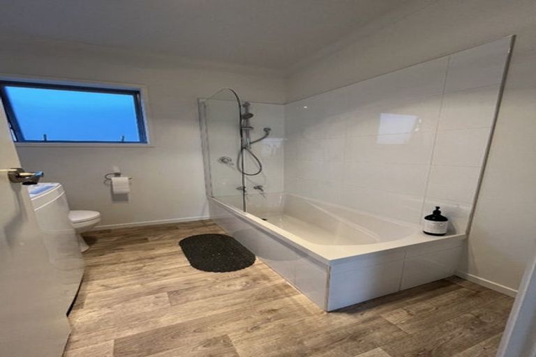 Photo of property in 1437 Clevedon Kawakawa Road, Kawakawa Bay, Papakura, 2585