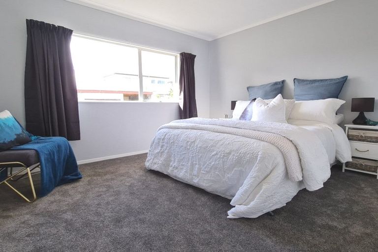 Photo of property in 2/30 Park Avenue, Papatoetoe, Auckland, 2025