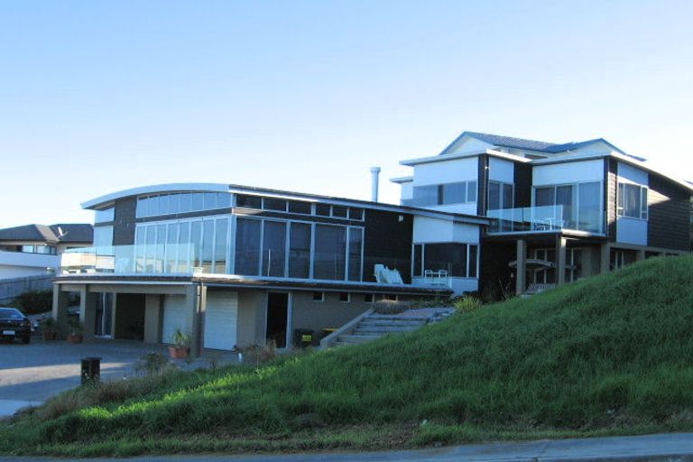 Photo of property in 108 West Hoe Heights, Orewa, 0931