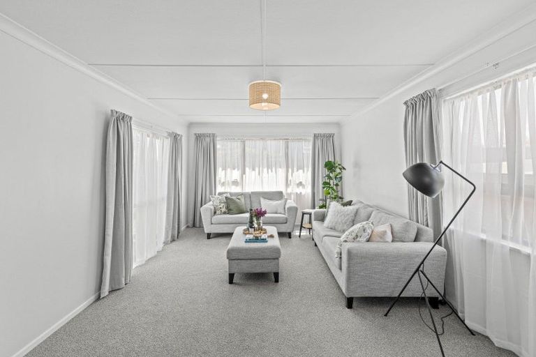 Photo of property in 19 Omori Place, Castlecliff, Whanganui, 4501