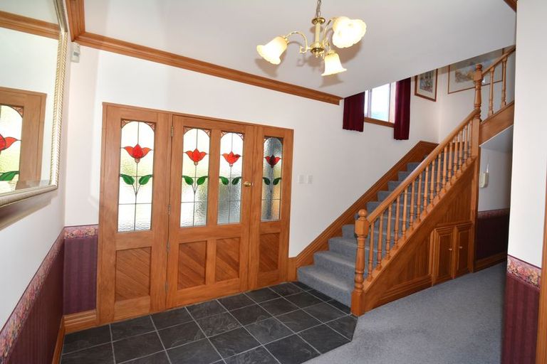 Photo of property in 1 Hadley Close, Glenleith, Dunedin, 9010