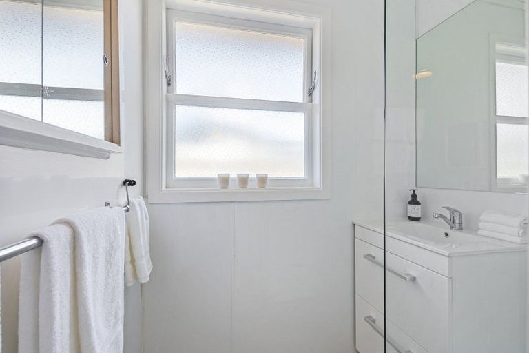 Photo of property in 41 Toru Road, Paraparaumu Beach, Paraparaumu, 5032