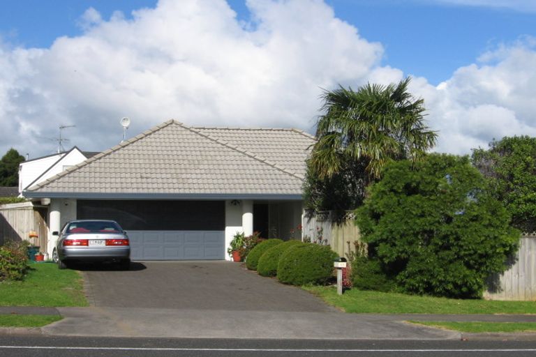 Photo of property in 69 Eugenia Rise, Totara Heights, Auckland, 2105