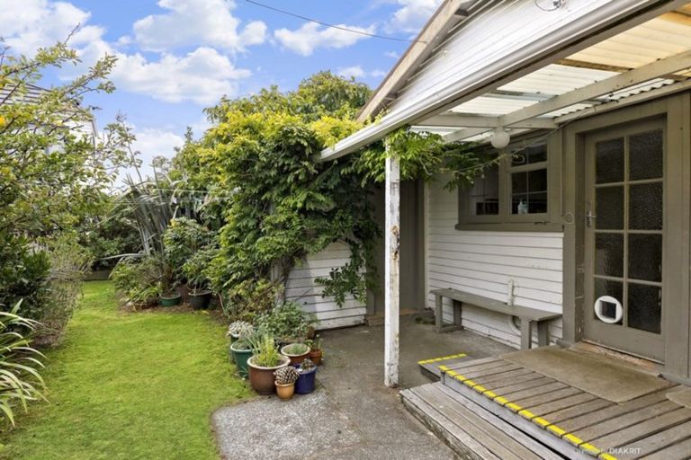 Photo of property in 35 Aparima Avenue, Miramar, Wellington, 6022