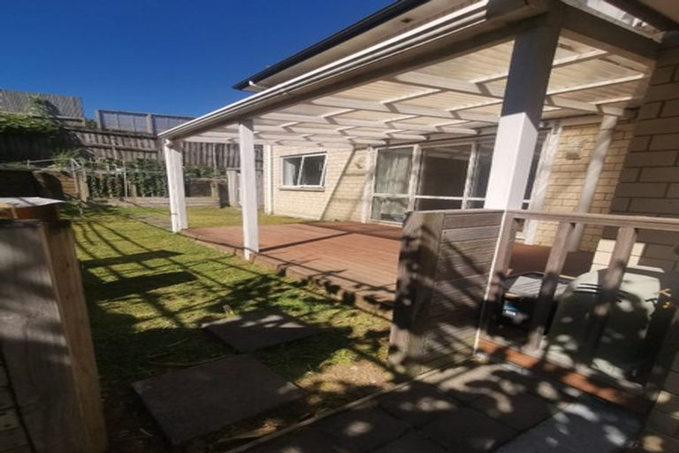 Photo of property in 2a Spencer Road, Pinehill, Auckland, 0632