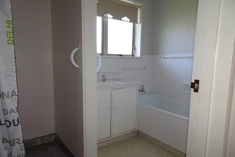 Photo of property in 1106 Heretaunga Street East, Parkvale, Hastings, 4122