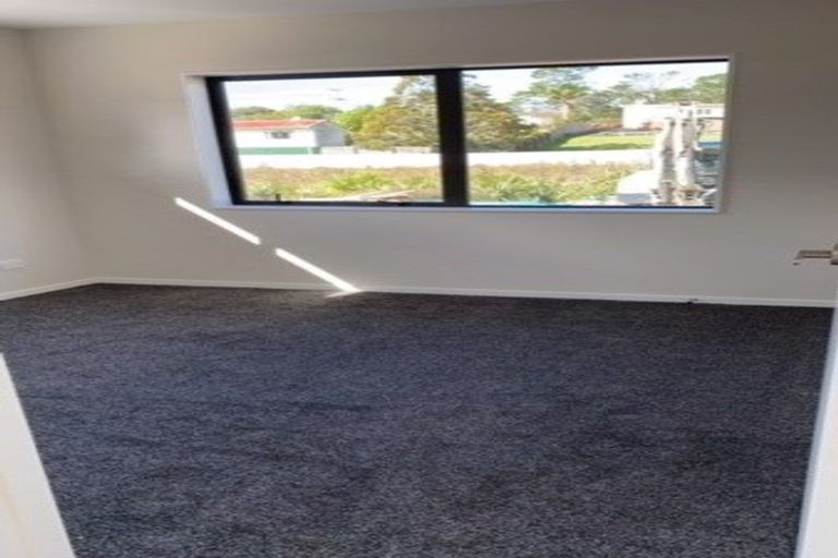 Photo of property in 10 Han Court, Glen Eden, Auckland, 0602