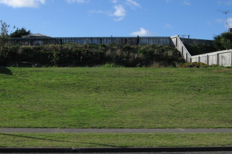 Photo of property in 9 Trig Hill Terrace, Waikanae Beach, Waikanae, 5036