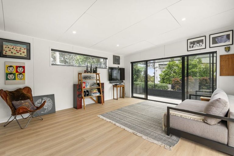 Photo of property in 34 Hinemoa Street, Birkenhead, Auckland, 0626